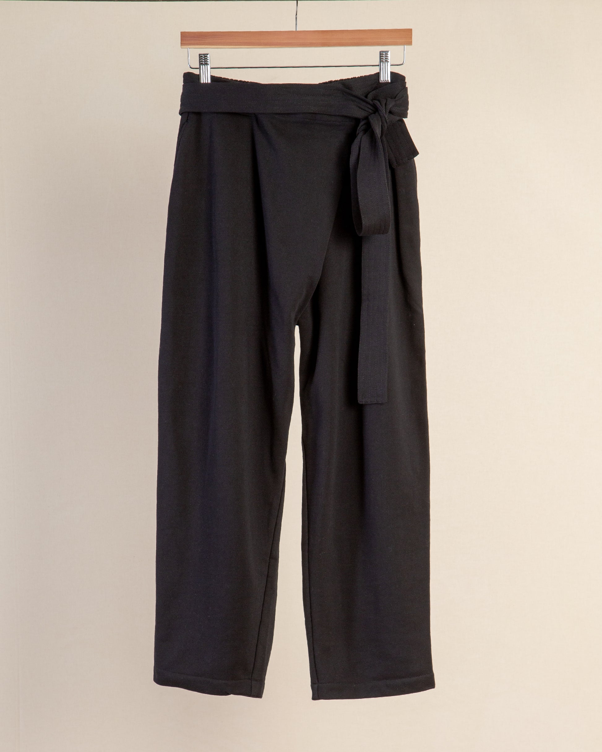 Black Wrap Sweat Pant by Mind Less